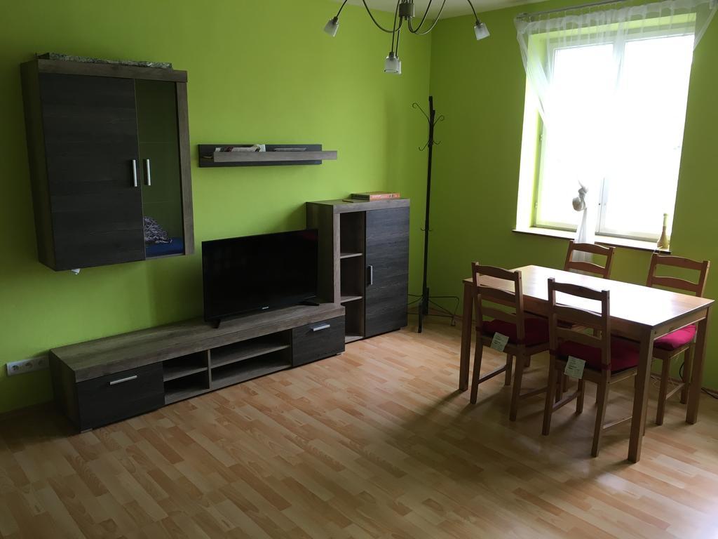 City Apartment Дечин Екстериор снимка